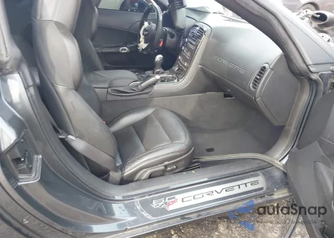 2013 Chevrolet Corvette z USA, uszkodzony, nr VIN 1G1YE2DW4D5108931